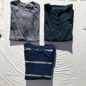 Men's T-Shirt and Henley Bundle - Gray and Blue